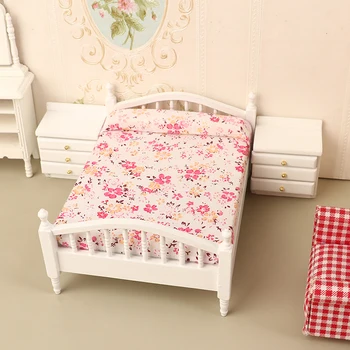 1 комплект 1: 12 Кукольный домик, Миниатюрная Европейская двуспальная кровать с прикроватным столиком, Мебель для дома, Аксессуары для декора кукольного дома 